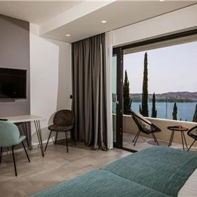 5-Bedroom Luxury Sea-View Villa with Infinity Pool near Dubrovnik – Sleeps 10